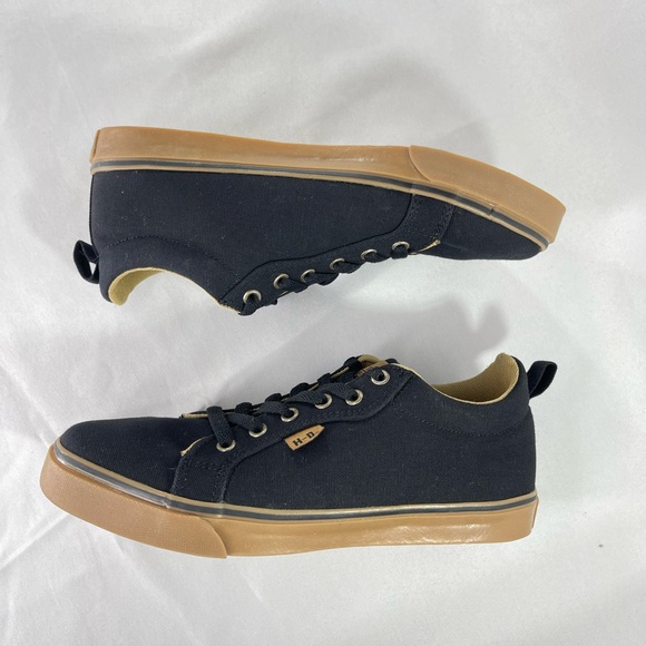 Harley Davidson Womenβs Torland Canvas Sneaker. Color Black. Size 9.5 VGC - Picture 4 of 7